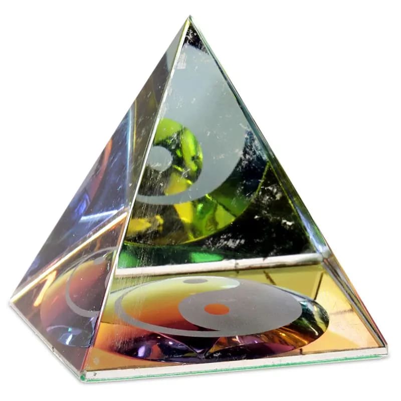 Kristall Pyramide Yin Yang -- 4 cm